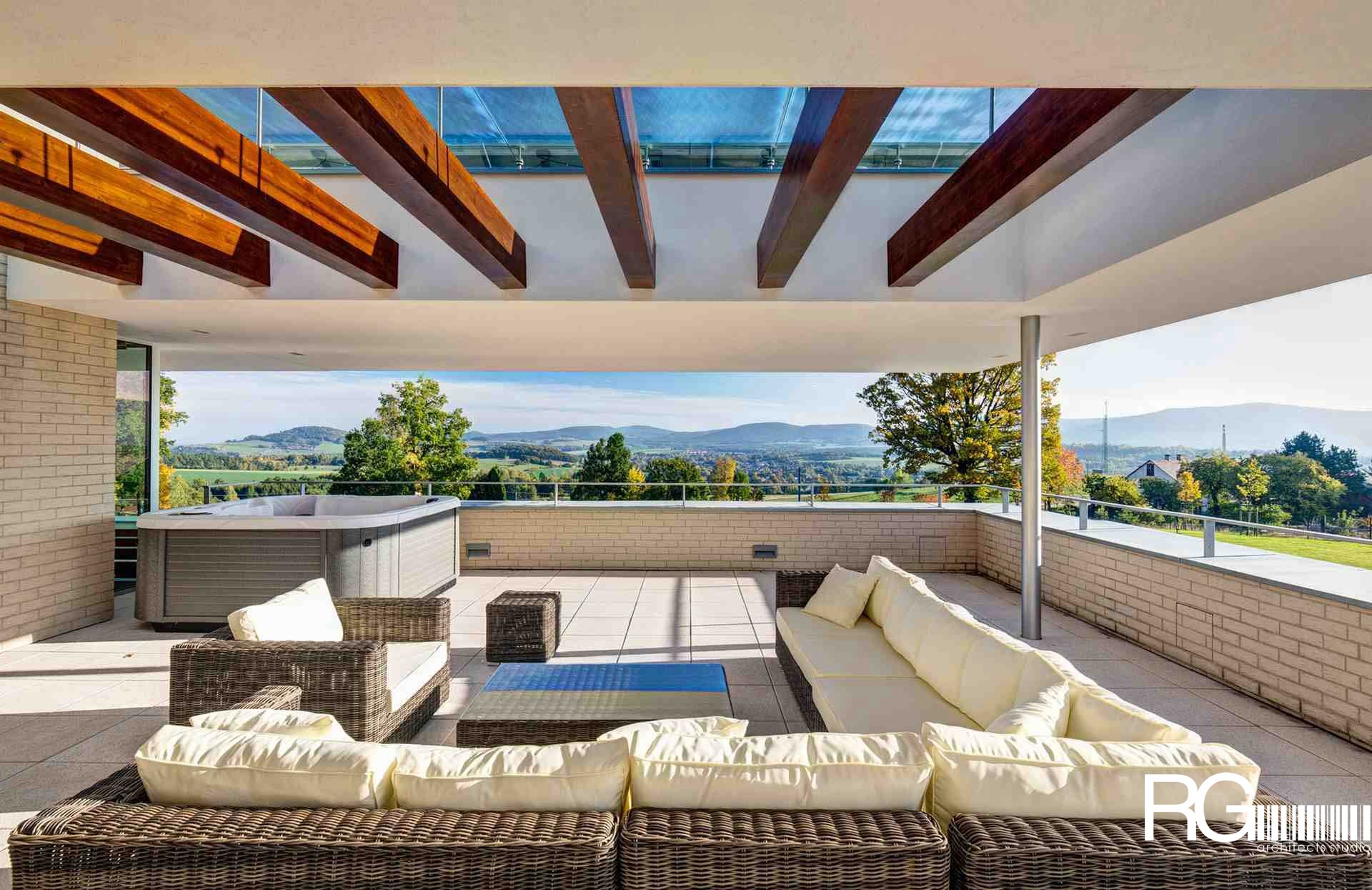 Realizace rodinné vily „pod Špičákem“, RG architects studio