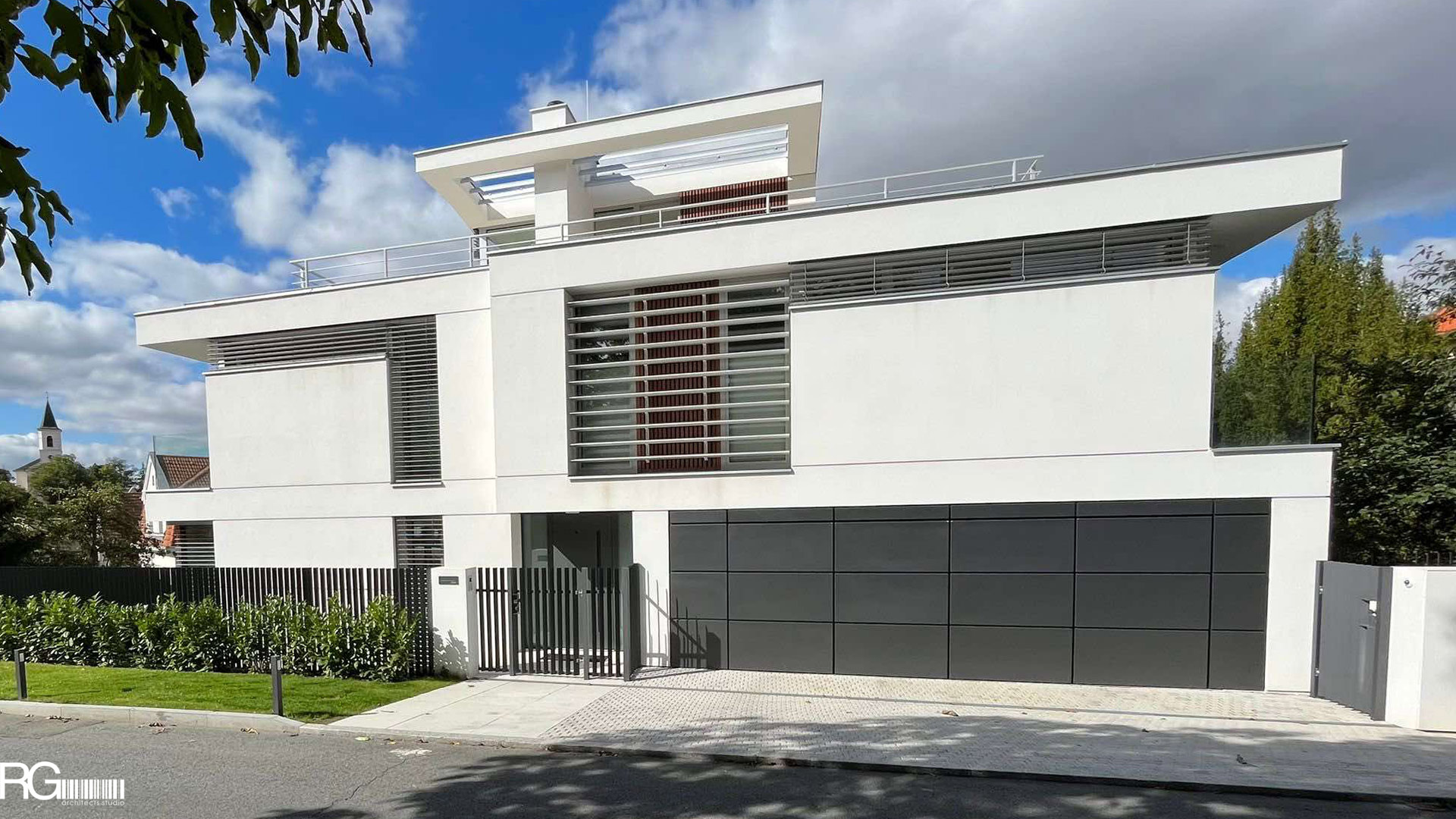 Rodinná vila Liboc, Praha – architekt Radomír Grafek