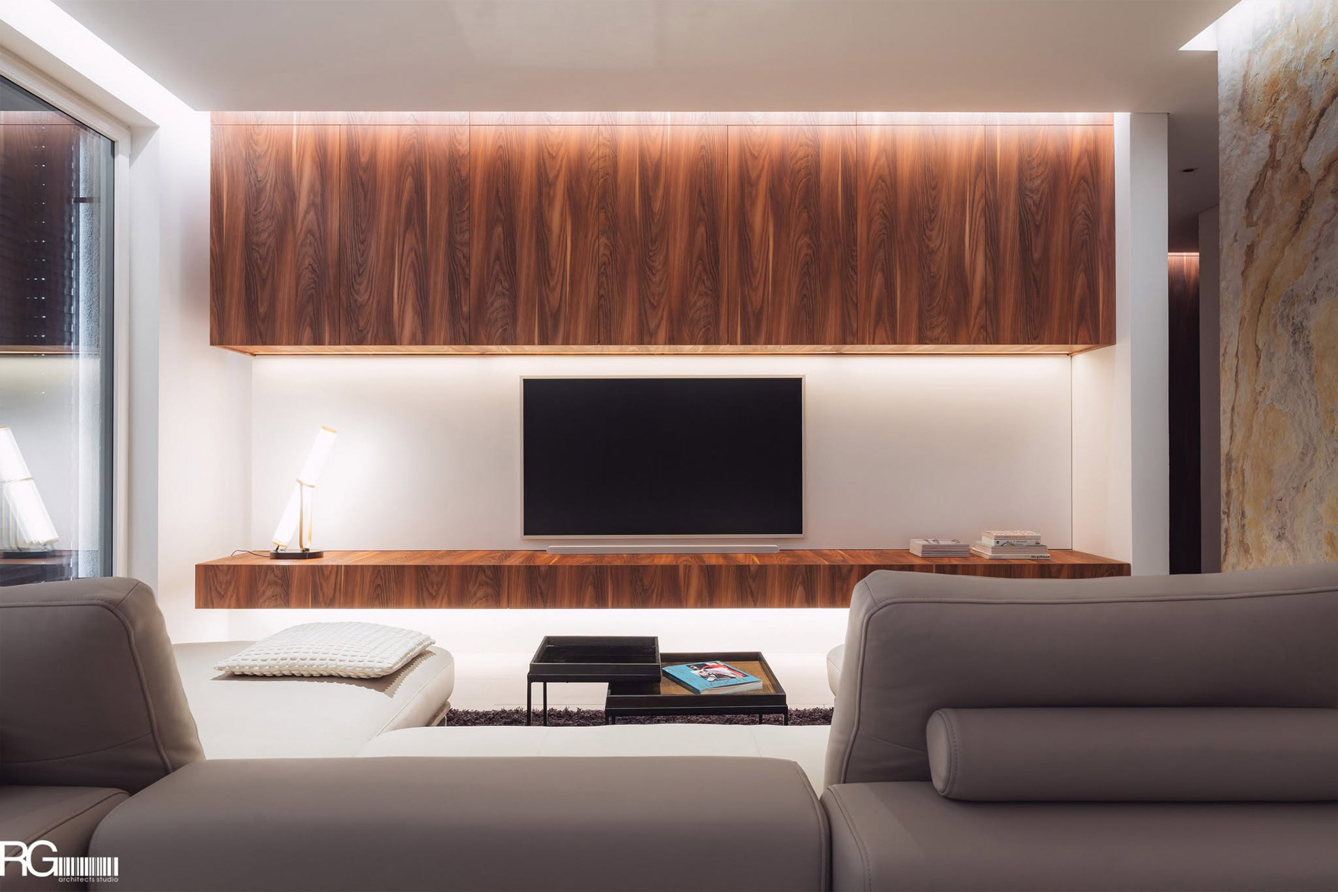 Realizace interiéru bytu – rezidenční bydlení Nový Perštýn, Liberec od RG architects studio (04)