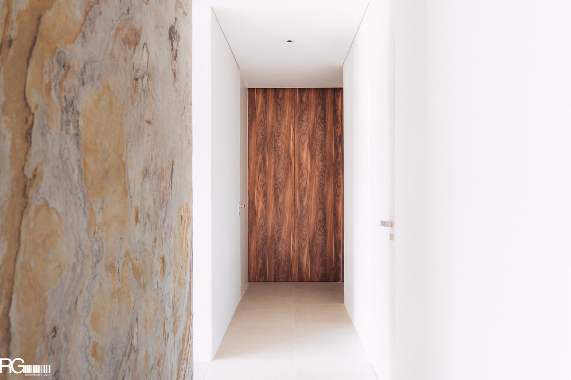 Realizace interiéru bytu – rezidenční bydlení Nový Perštýn, Liberec od RG architects studio (06)