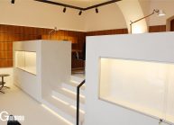 Interiér infocentra v České Lípě od architekta Radomíra Grafka (04)