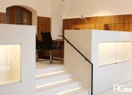 Interiér infocentra v České Lípě od architekta Radomíra Grafka (07)